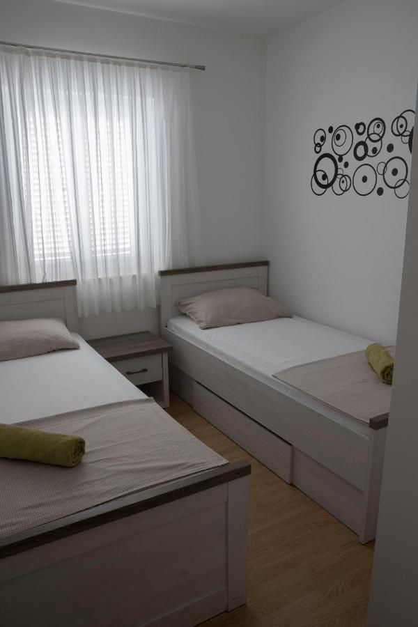 Apartment Apartment Novalja