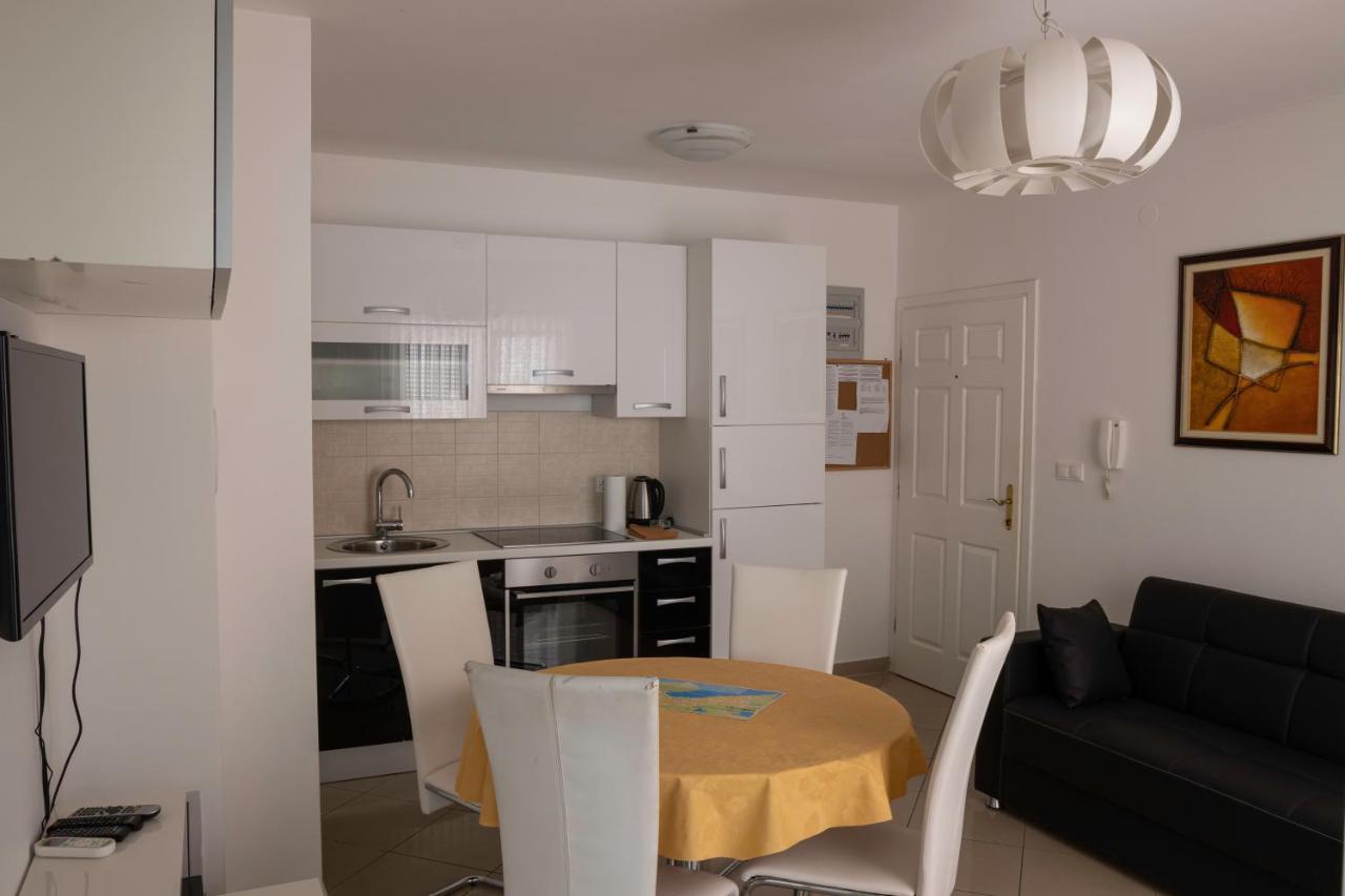 Apartment Apartment Novalja *